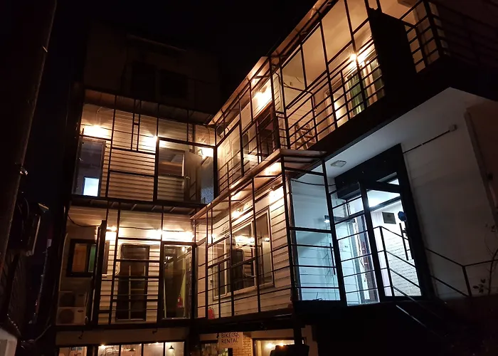 ゲストハウス Inno & Bar Hongdae 2*